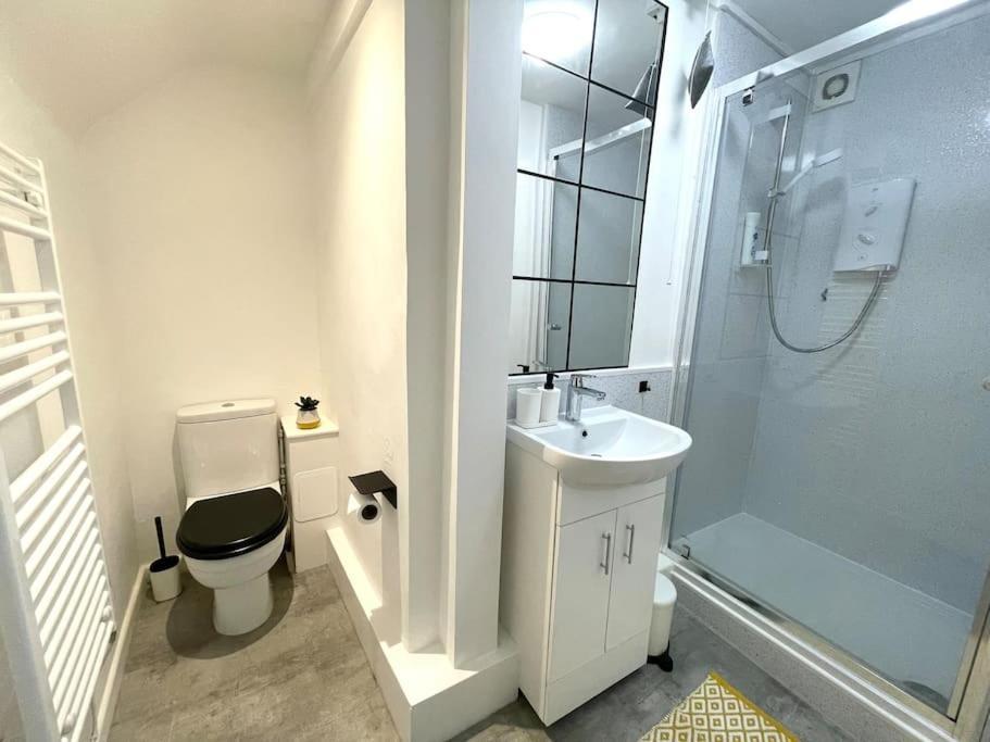 Modern Studio Apartment; 10Min Walk To Town & Quay Exeter Exterior foto